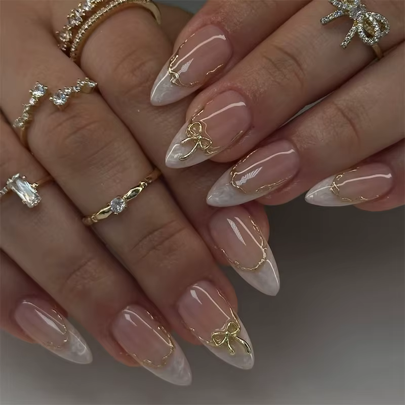 Faux ongles français à pression en forme d'amande, 24 pièces, bande de bordure dorée, couverture com