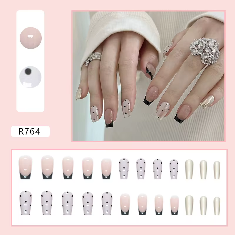 Faux ongles courts à presser style ballet, classiques noirs à French manucure, effet miroir à pois, 