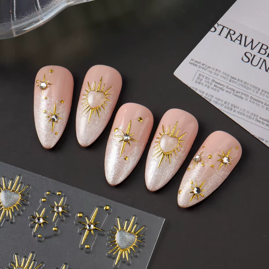 Autocollants adhésifs étoiles en cristal brillant pour ongles, 2 pièces, cœur doré, lumière des étoi