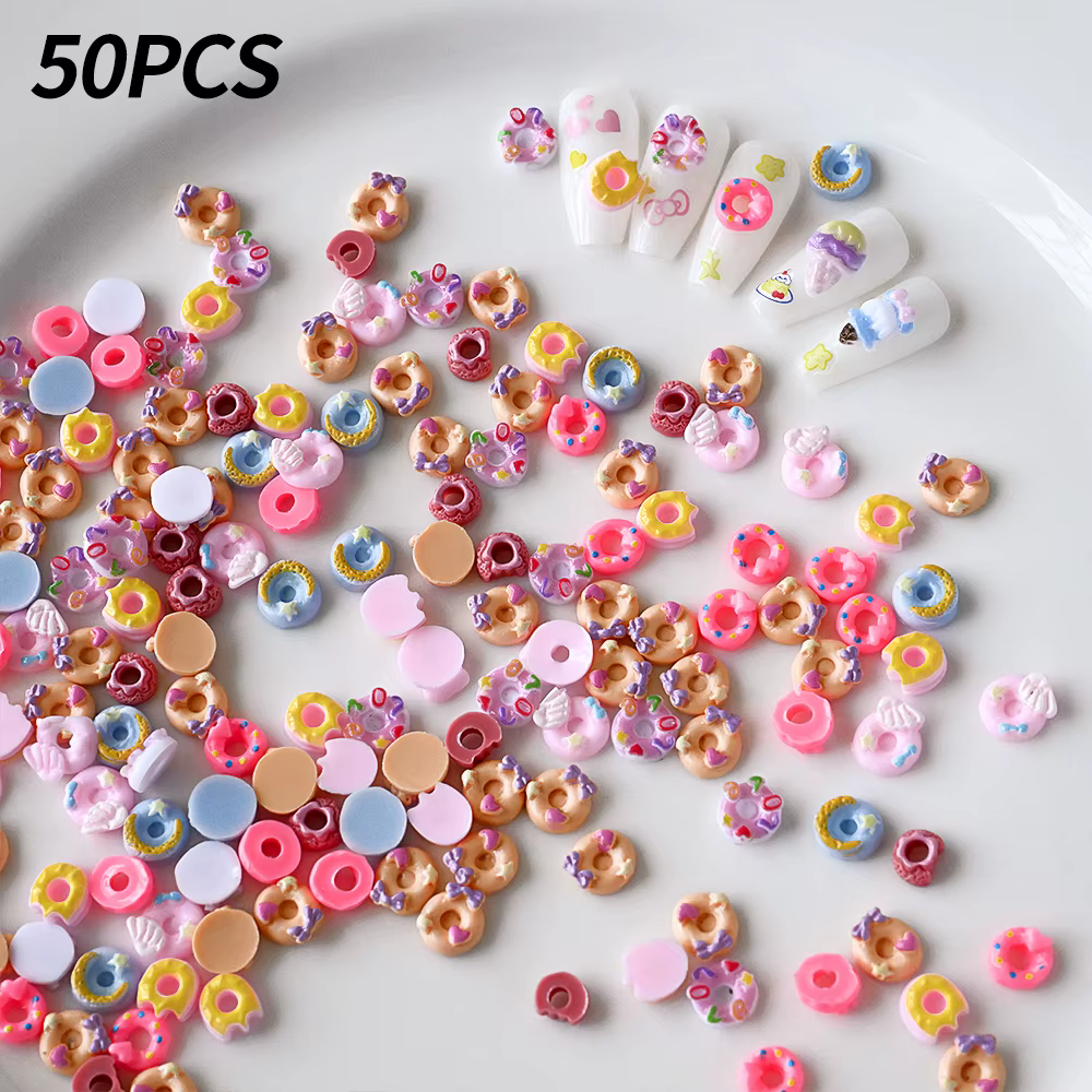 50 pièces 3D mixte dessin animé beignets Nail Art breloques Kawaii Dessert/beignet ongles décoration