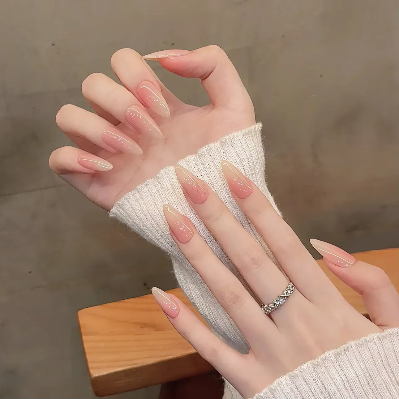 10 pièces couleur nue à la main presse sur les ongles couverture complète changement progressif cris