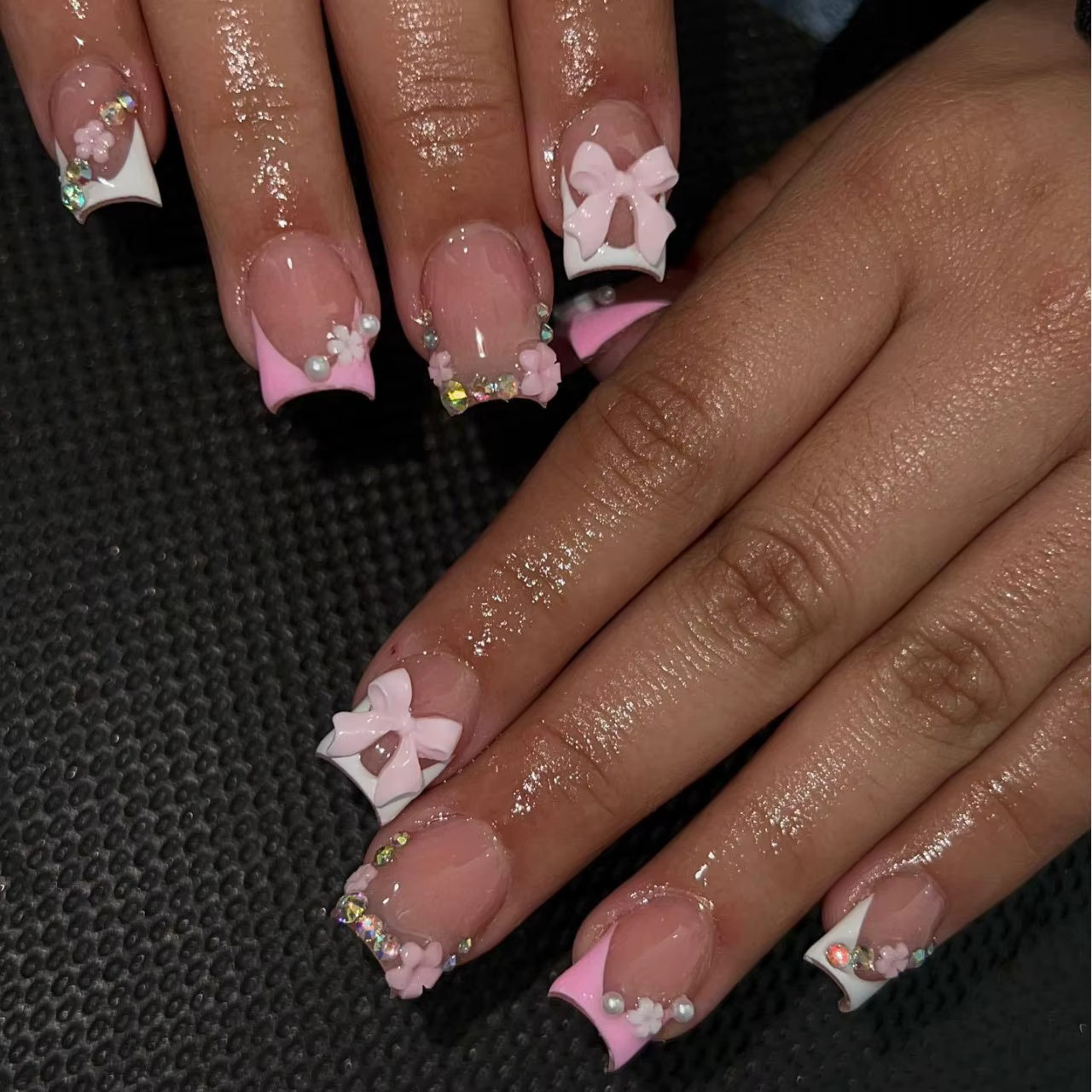 24 pièces français rose presse sur ongles court tête carrée faux ongles avec fleur strass conception