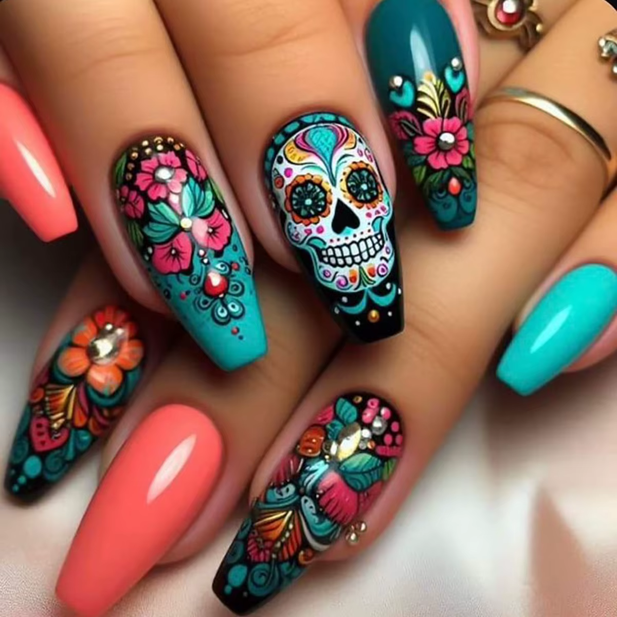 4 ensembles de faux ongles carrés mi-longs, 96/24 pièces, avec des dessins comprenant des araignées,