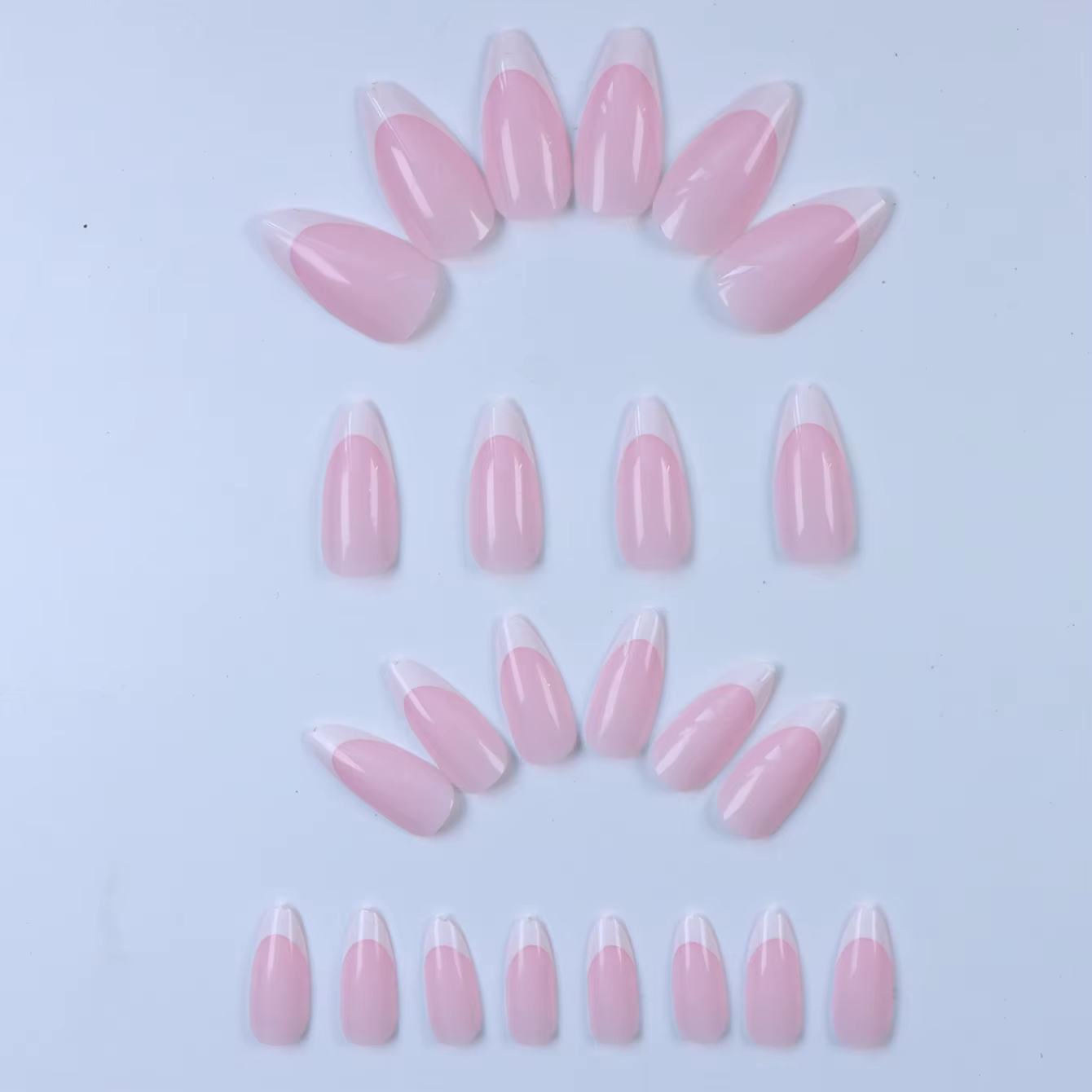 24 pièces-ongles en amande à bordure blanche française-ensemble de Nail Art blanchissant avec faux o