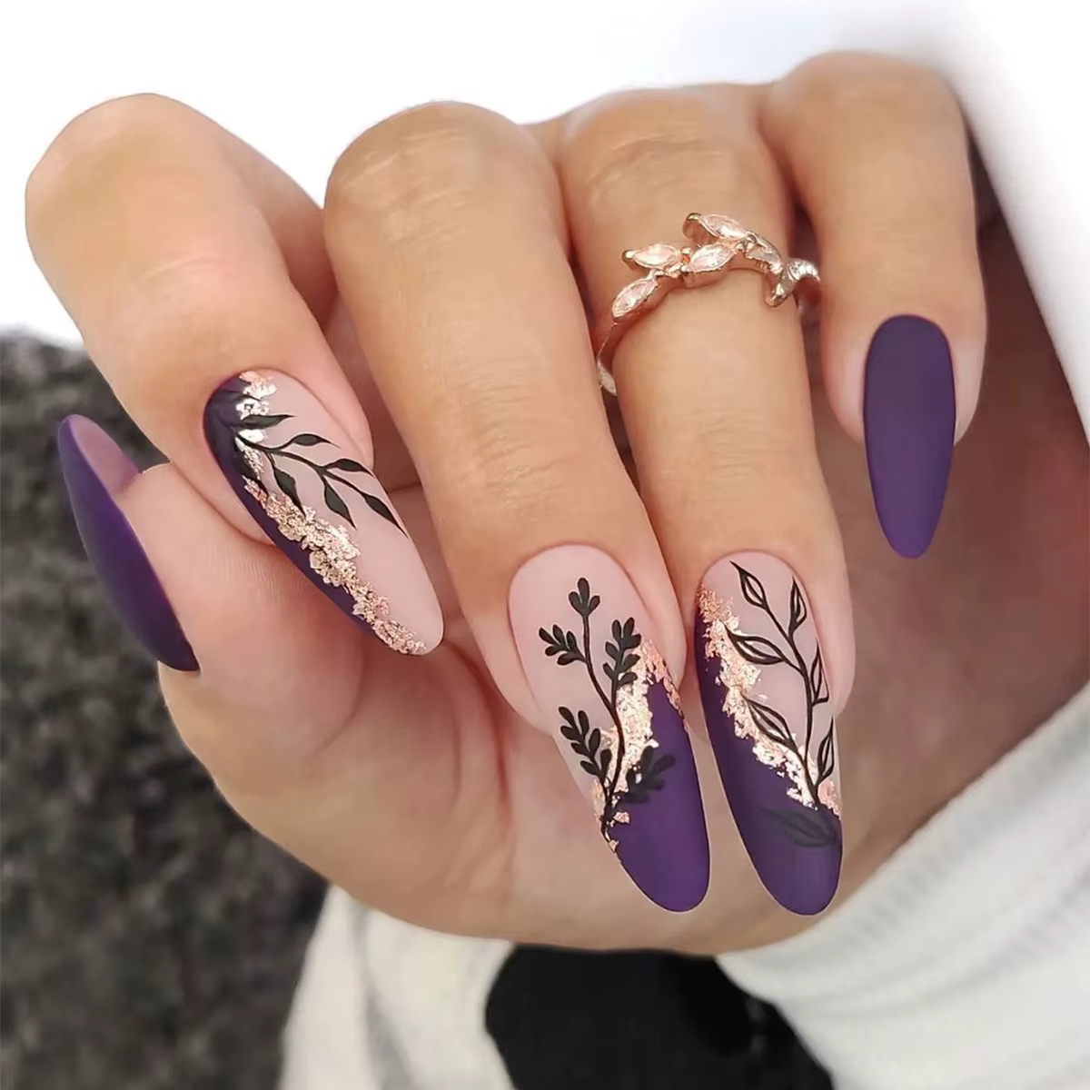 24 pièces/ensemble Faux ongles à presser forme amande couleur unie simple, Violet, Or scintillant, M