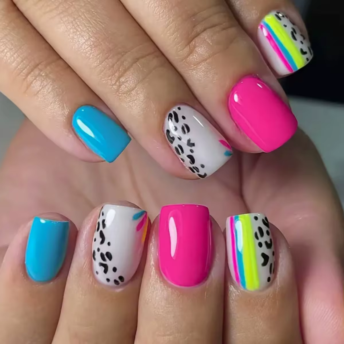 24 pièces/ensemble court carré ballet faux ongles dégradé bleu violet vert rose automne été couvertu