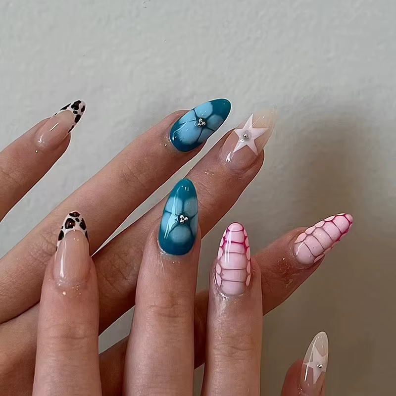 24 pièces bleu océan dégradé faux ongles peint à la main Seastar coloré brillant amande presse sur o