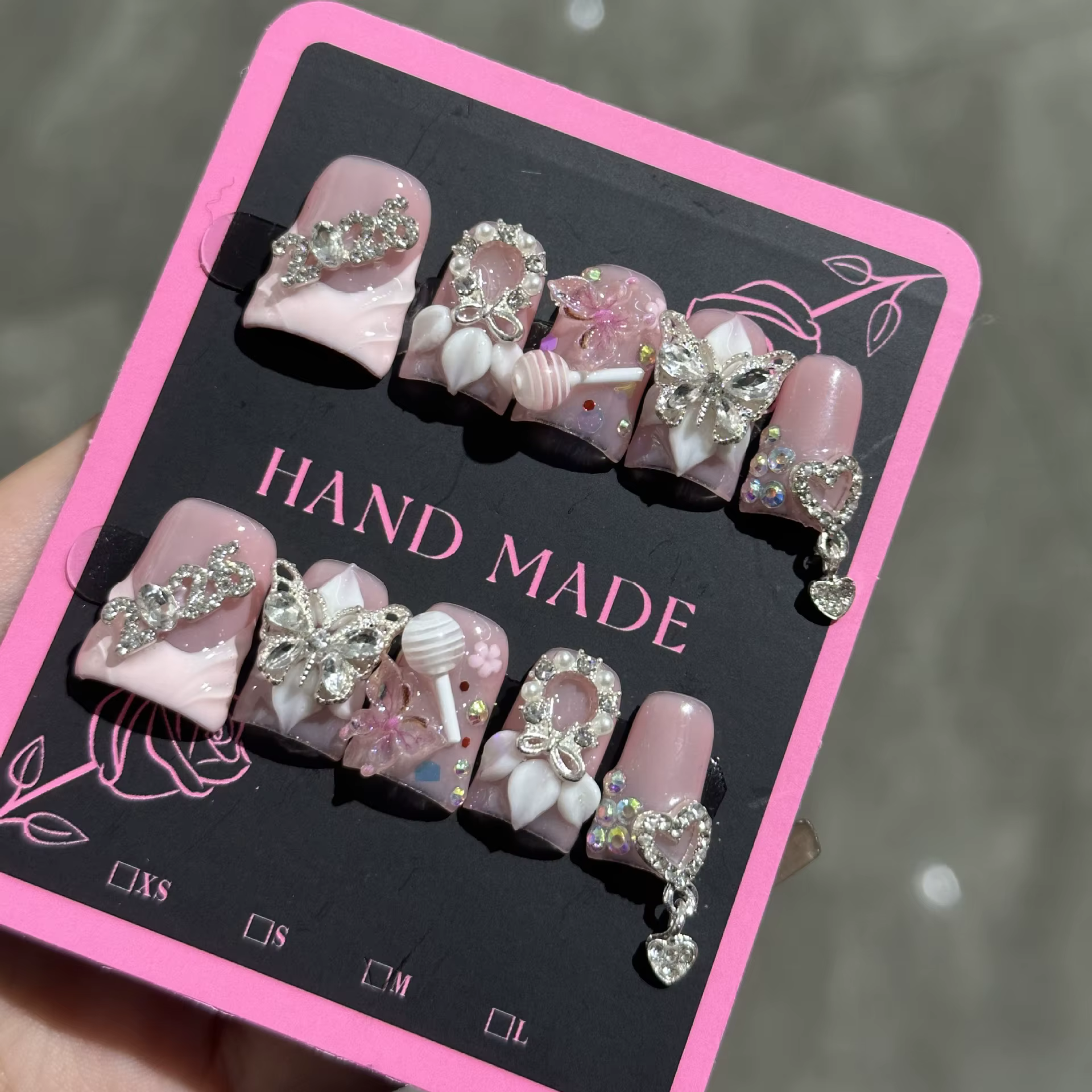 10 faux ongles courts en forme de bec de canard, avec papillons 3D, fleurs, pointe française rose, p