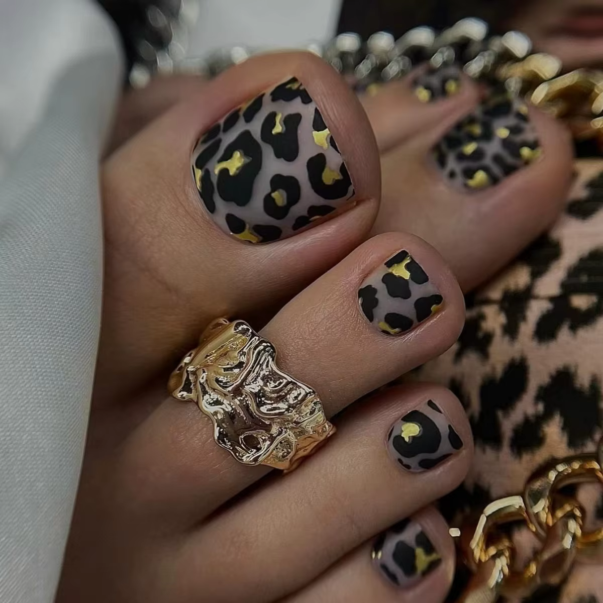 24 pièces noir imprimé léopard presse sur les ongles des orteils élégant Ins faux ongles Spice Girl