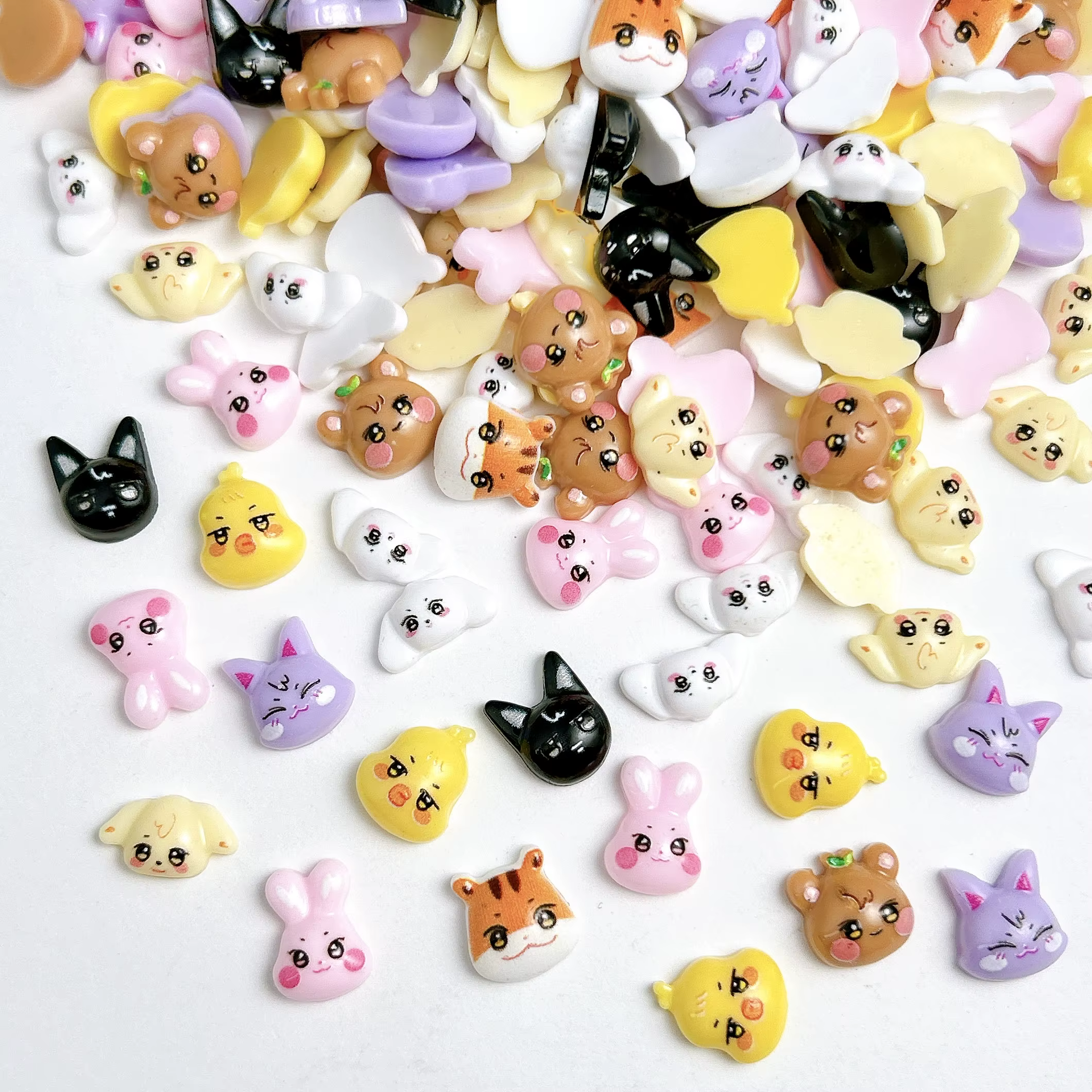 30 pièces créatives peintes Kawaii série animale Nail Art breloques 3D dessin animé lapin ours tigre