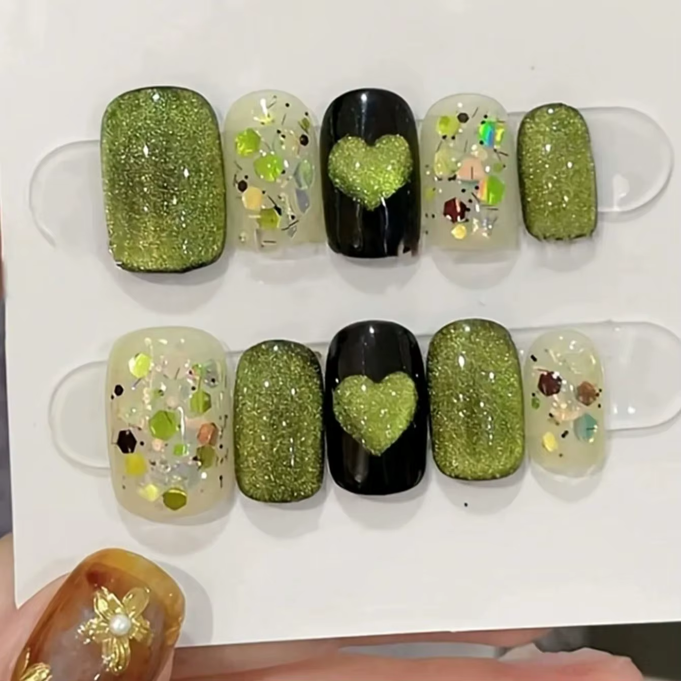 Faux ongles faits à la main, amour vert, multicolores, vert et noir, cadeau adapté aux filles et aux