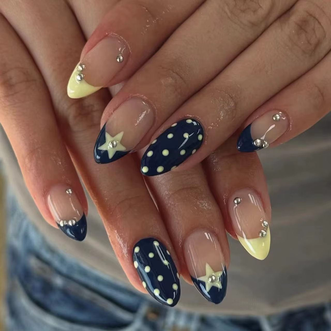 Faux ongles 3D pour femmes et filles, dégradé marron bleu rose à pois étoiles fleurs grains de café 