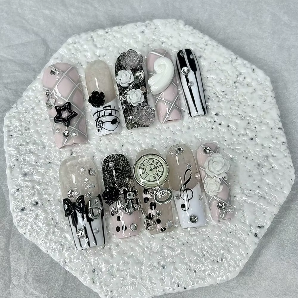 Notes musicales rétro Vintage mignon rose français à la main presse sur les ongles 3D Rose arc perle