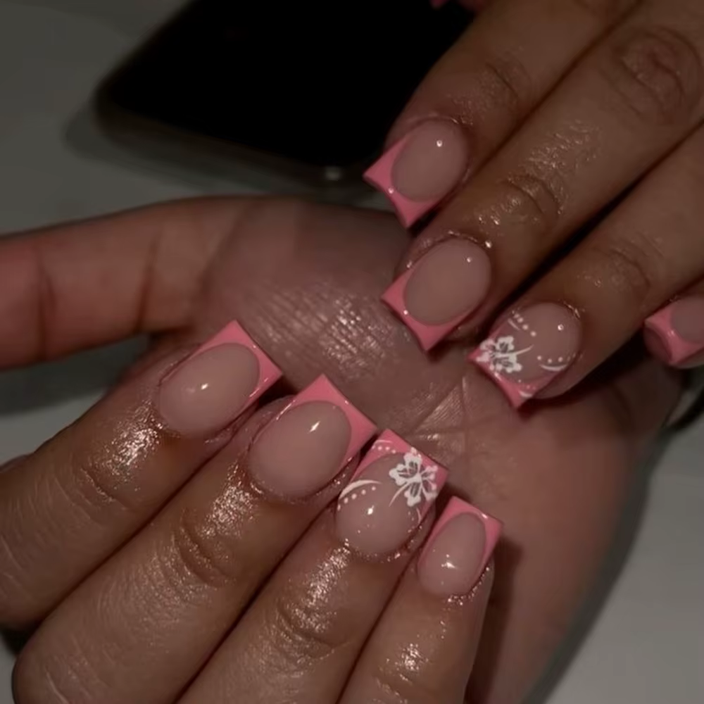Faux ongles de Style français rose, fleur blanche imprimée, tête carrée courte, à pression, simples,