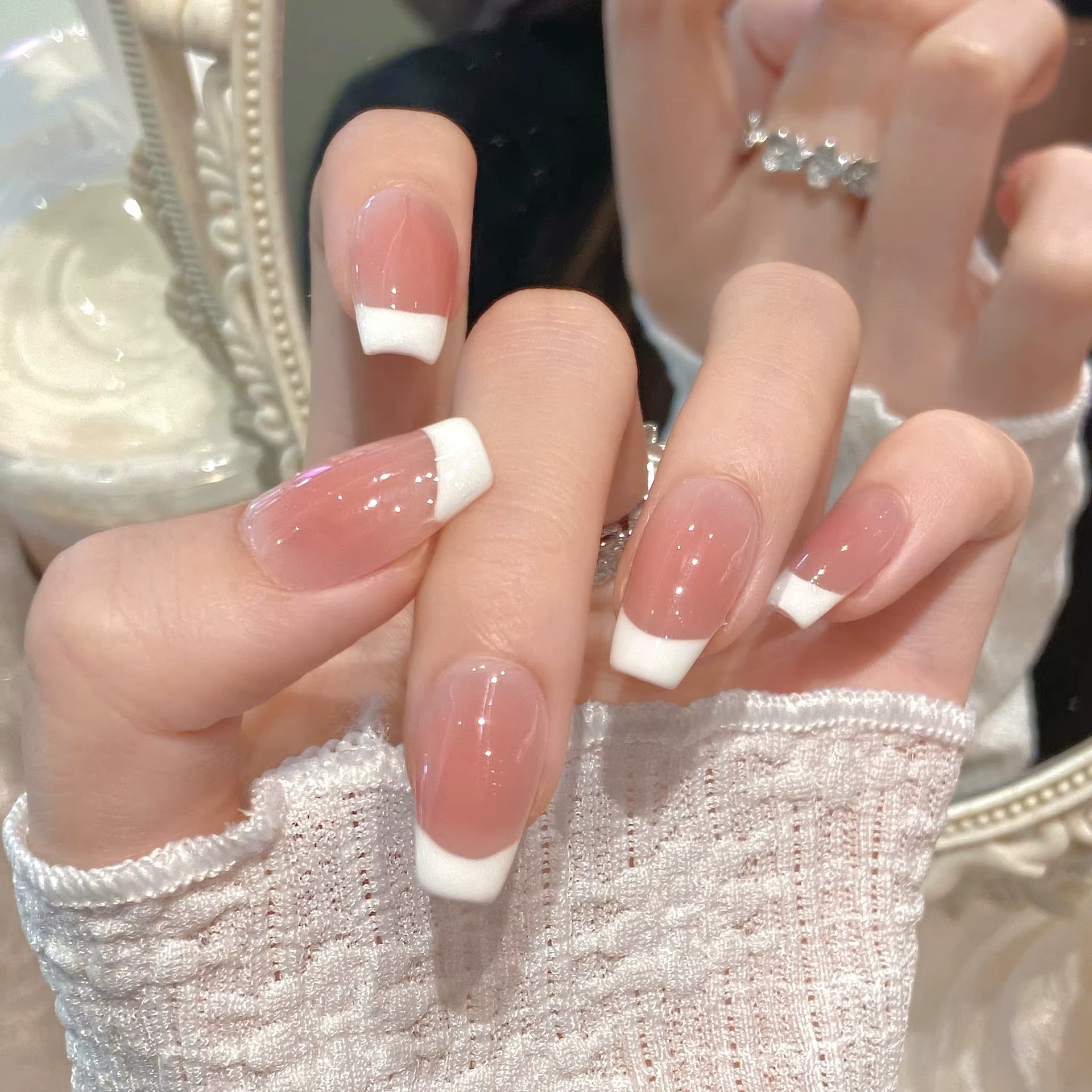 Faux ongles français courts faits à la main, pointes simples, couleur chair, rose, pour femmes et fi