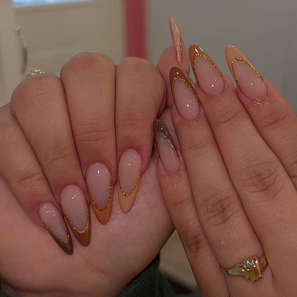 Faux ongles longs en amande pour manucure, style français romantique, avec cœurs et nœuds 3D, détach