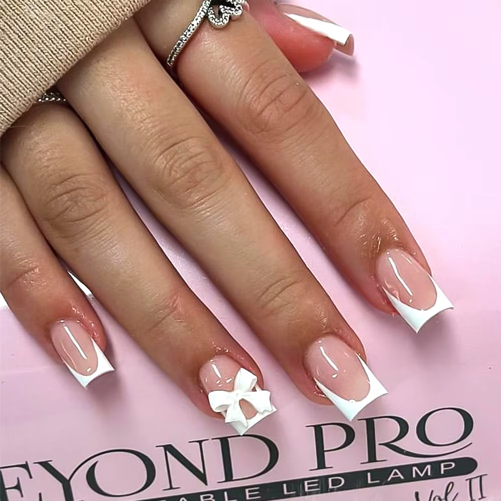 24 pièces blanc français presse sur ongles 3D arc conception couverture complète portable faux ongle