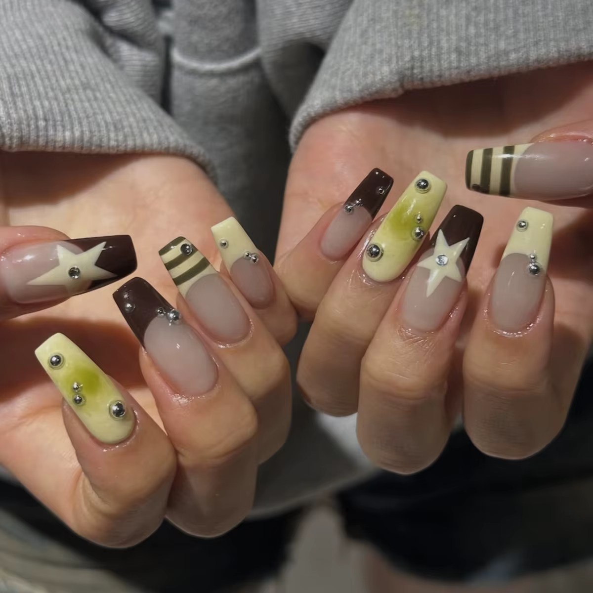 24 pièces Y2K filles charme manucure coloré français presse sur ongles rayure/point imprimé ballerin