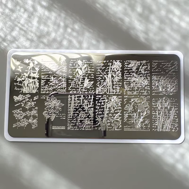 XMQ STAMPING NAIL PLATES Fleurs Lettres TEMPLATÉ