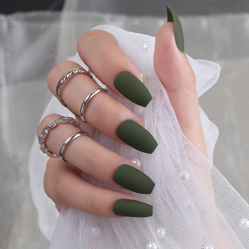 24 faux ongles givrés en forme de ballerine, couleur unie, pour une mise en valeur instantanée de vo