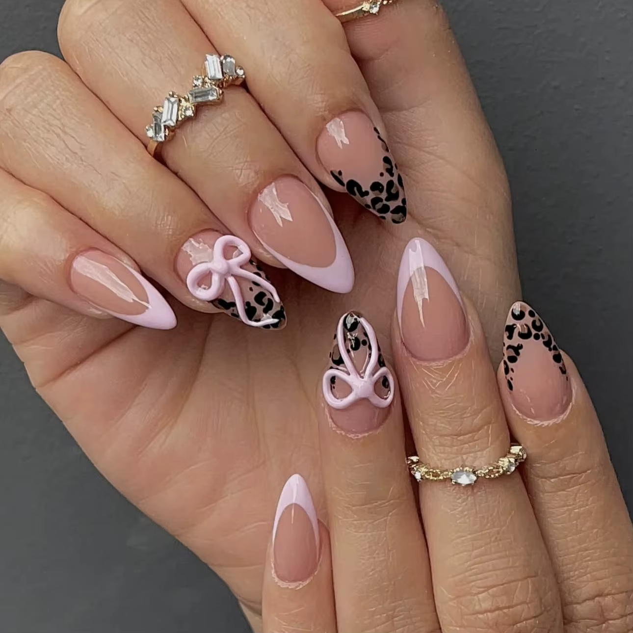 24 pièces imprimé léopard français presse sur ongles courts amande couverture complète faux ongles a