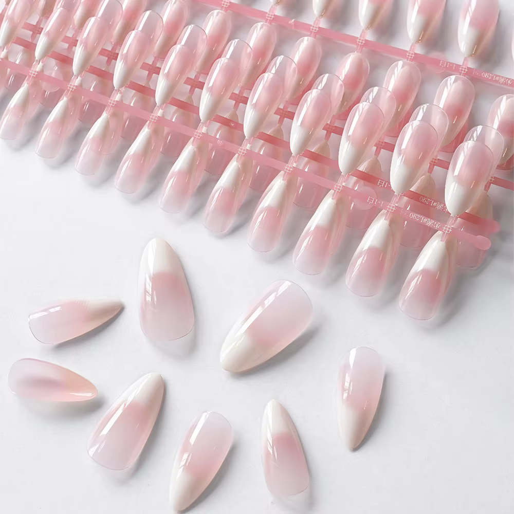 120 pièces nu rose dégradé presse sur ongles Ultra-tendre amande Gel faux ongles Simple couverture c