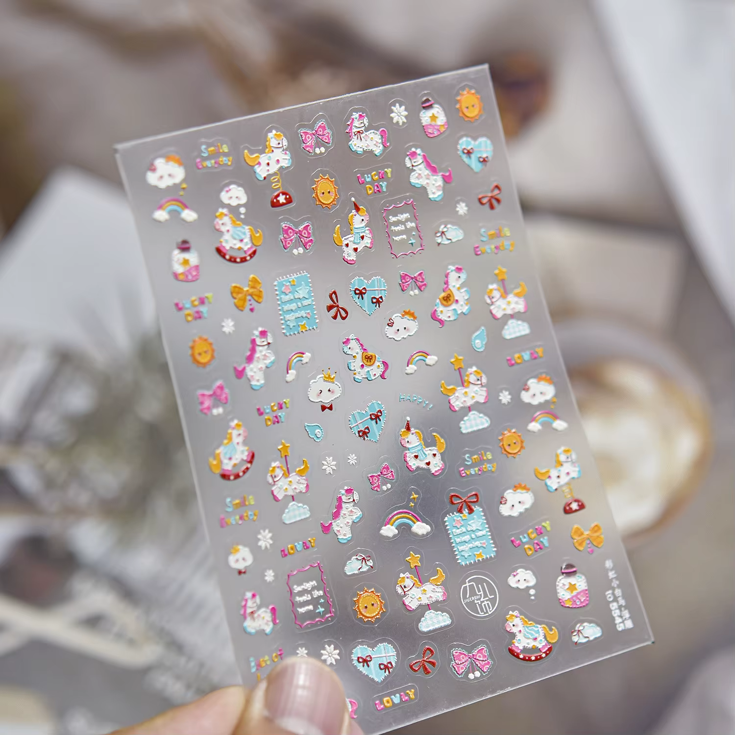 Autocollants pour ongles mignons de style dessin animé, motifs lapins, fraises, nœuds, poneys, arc-e