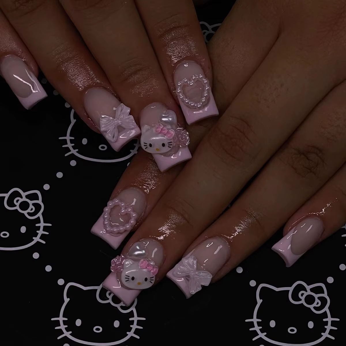 24 ongles carrés moyens rose français mignon dessin animé chat blanc amour camélia Patch pour ongles