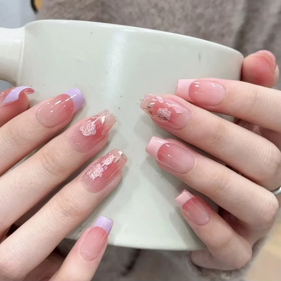 24 pièces/ensemble faux ongles mi-longs fleurs de poisson de cygne pour la saison d'été dégradé aman