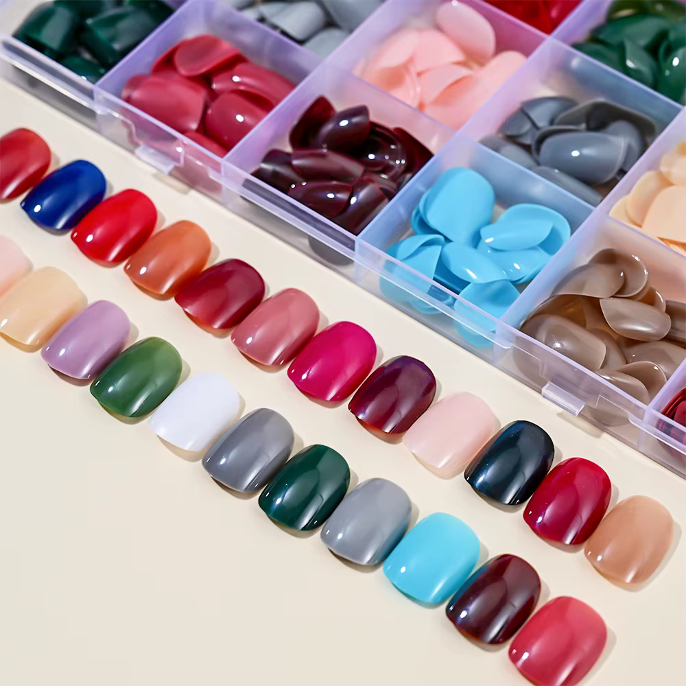 576 pièces/boîte faux ongles colorés noir rouge Design faux ongles ovale court carré presse sur faux