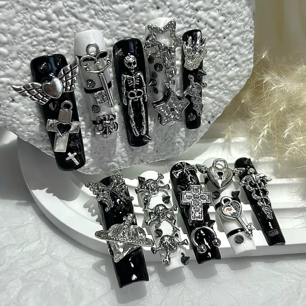 Faux ongles carrés à Tube Extra Long Y2K, rayures noires et blanches, faits à la main, étoiles Gyaru