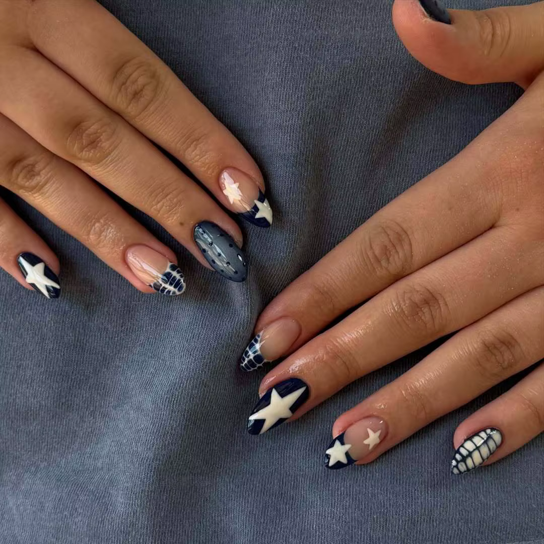 Faux ongles français jaunes à pression bleue et amande, 24 pièces, étoile à cinq branches/à pois imp