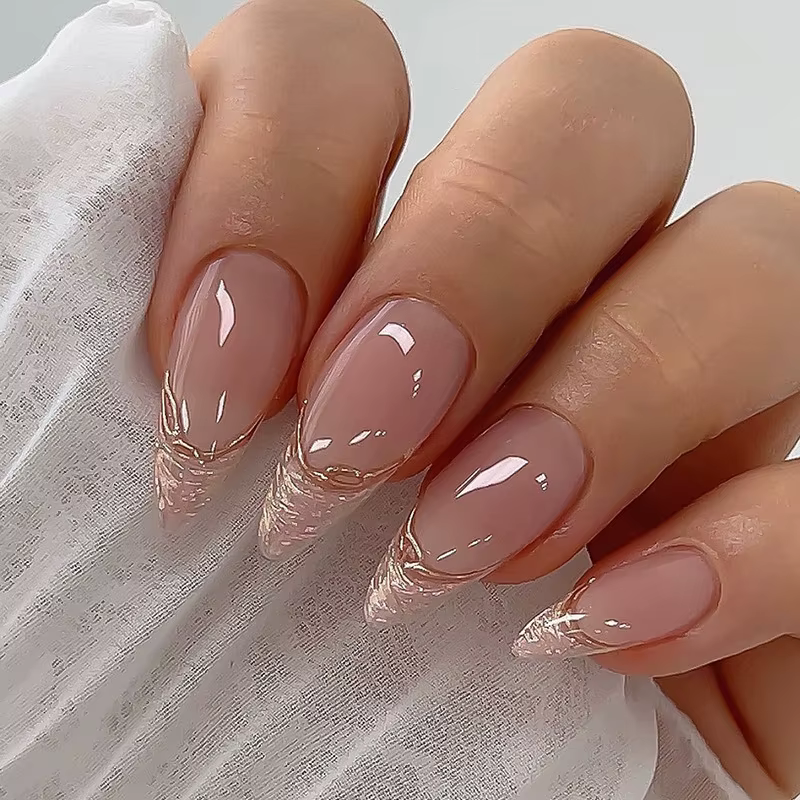 24 pièces français rétro rouge Nail Art couverture complète irrégulière doré minimalisme presse sur 