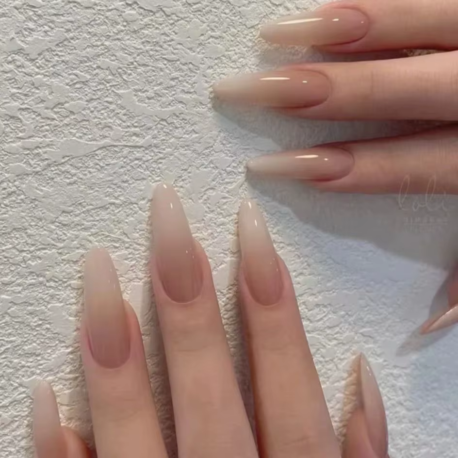 Ongle dégradé minimaliste français long de 24 pièces avec 1 gelée et 1 lime à ongles
