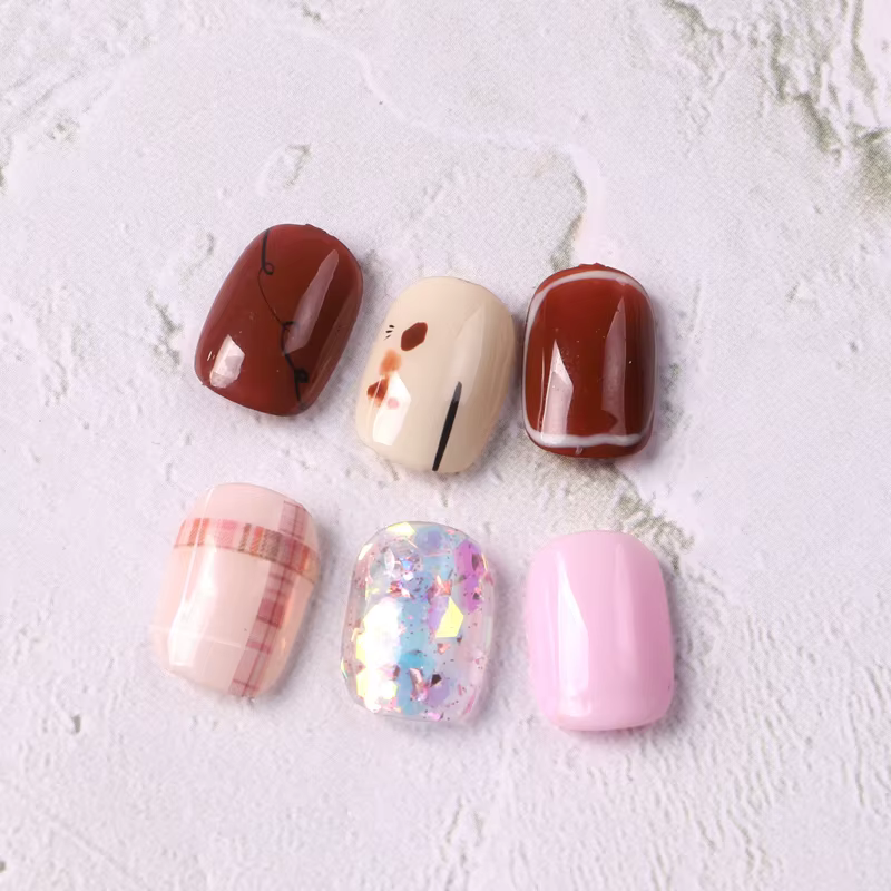 Faux ongles courts Extension d'ongles à couverture complète