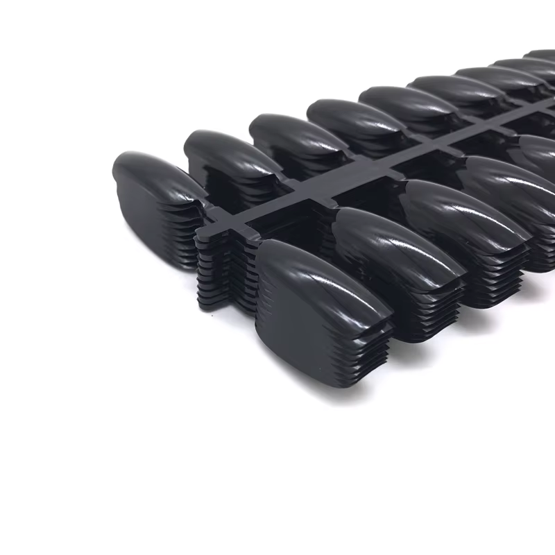 Faux ongles naturels transparents noirs