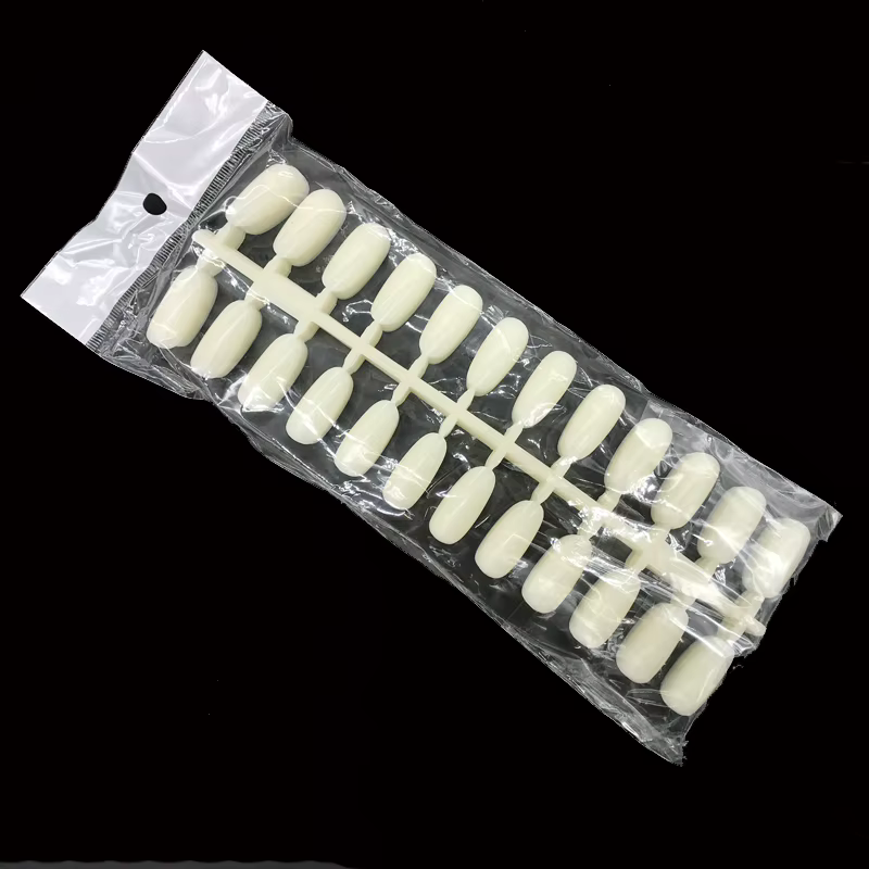 Faux ongles naturels transparents noirs