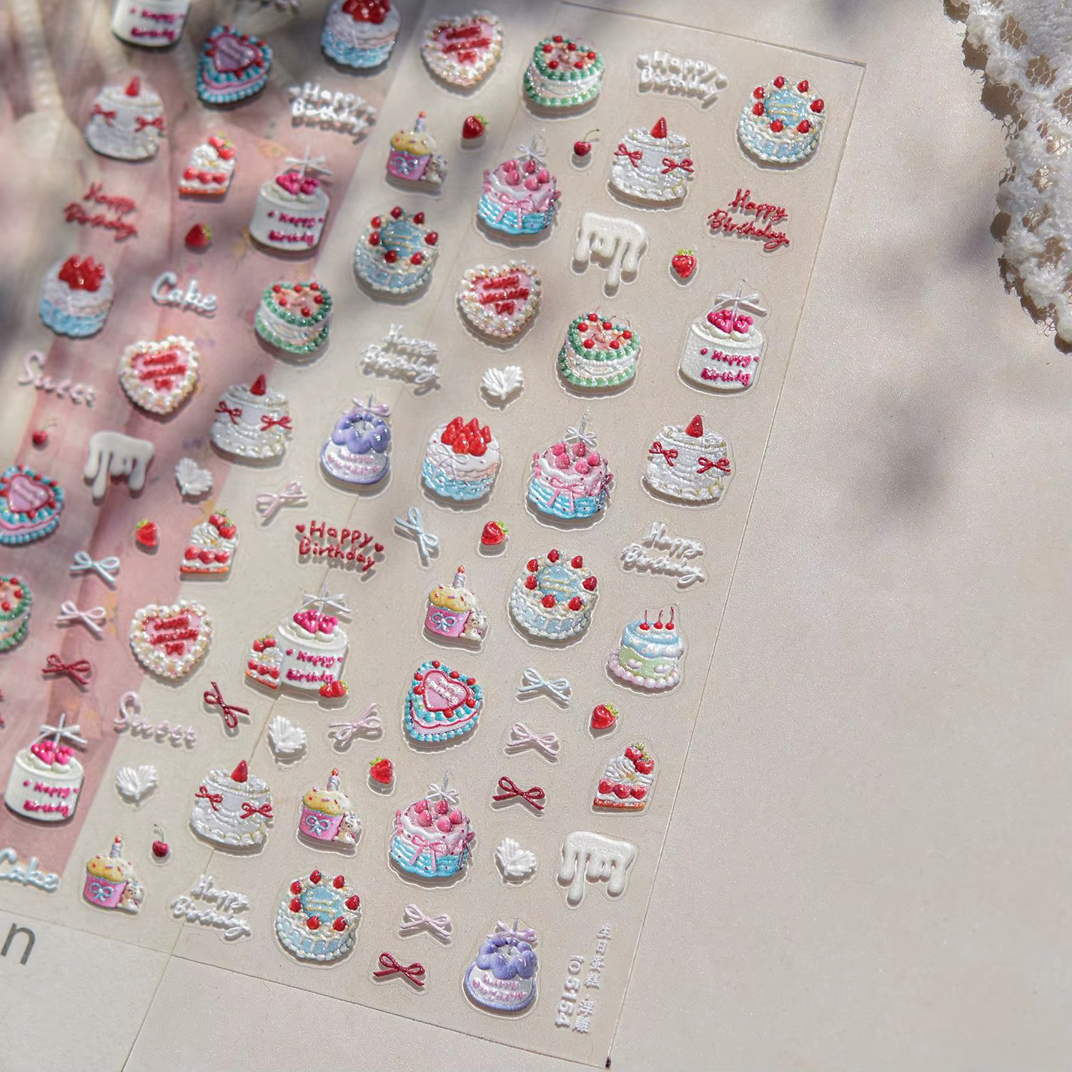 Autocollants de gâteau joyeux anniversaire pour ongles