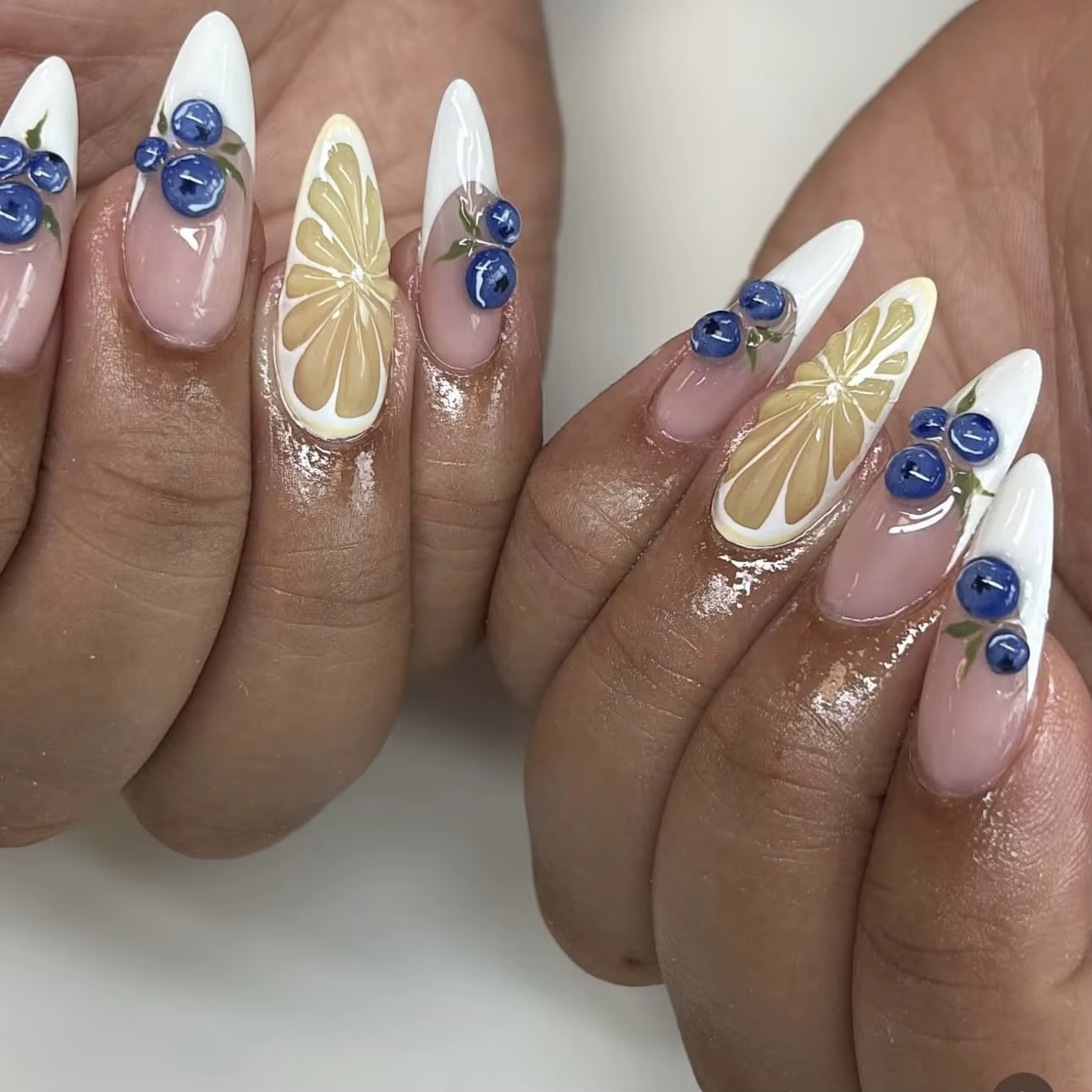Faux ongles moyens pour femmes et filles