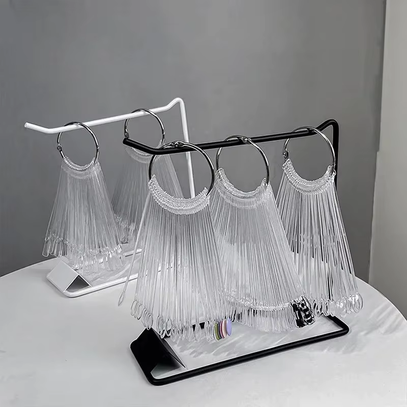Nuancier d'échantillons de vernis à ongles