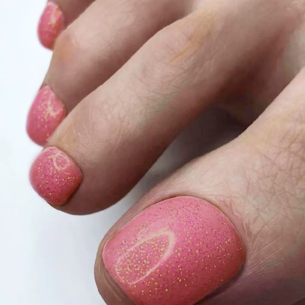 Faux ongles de pieds à presser
