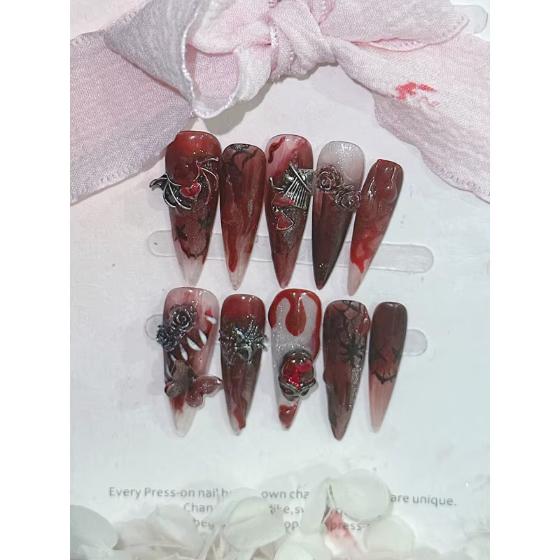 10 pièces ongles faits à la main Goth 10