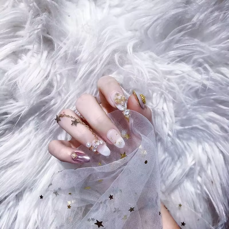 Support de main lavable pour la pose de vernis à ongles