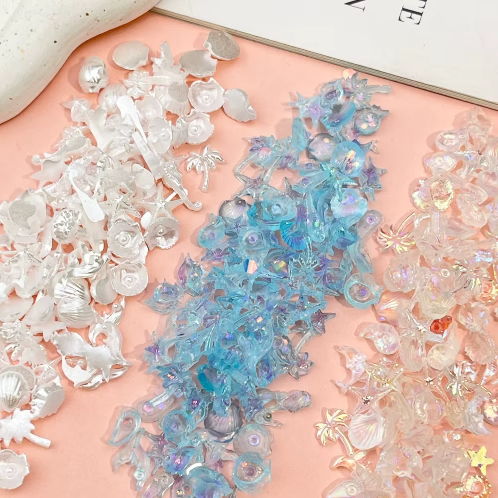 Accessoires de nail art nacrés