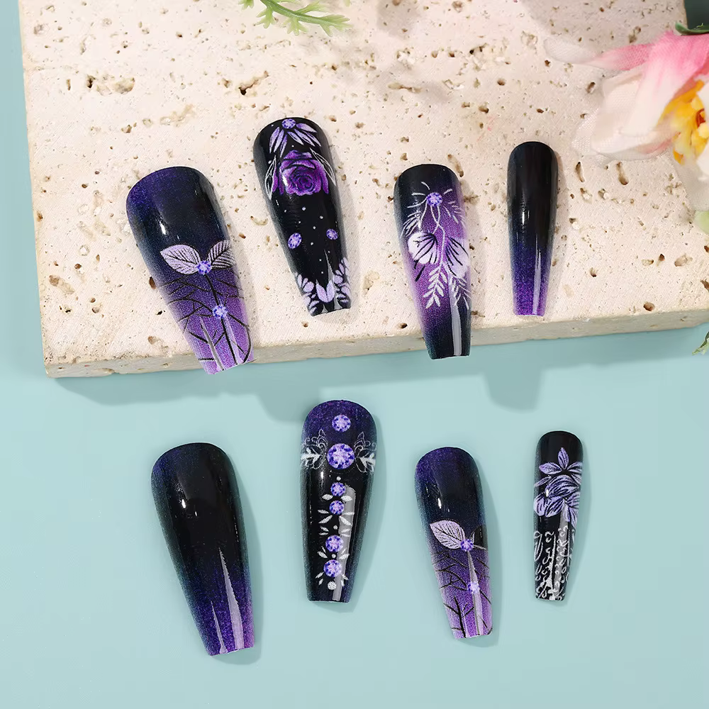 Fleur violette presse sur ongles 24 pièces amande/café portable faux