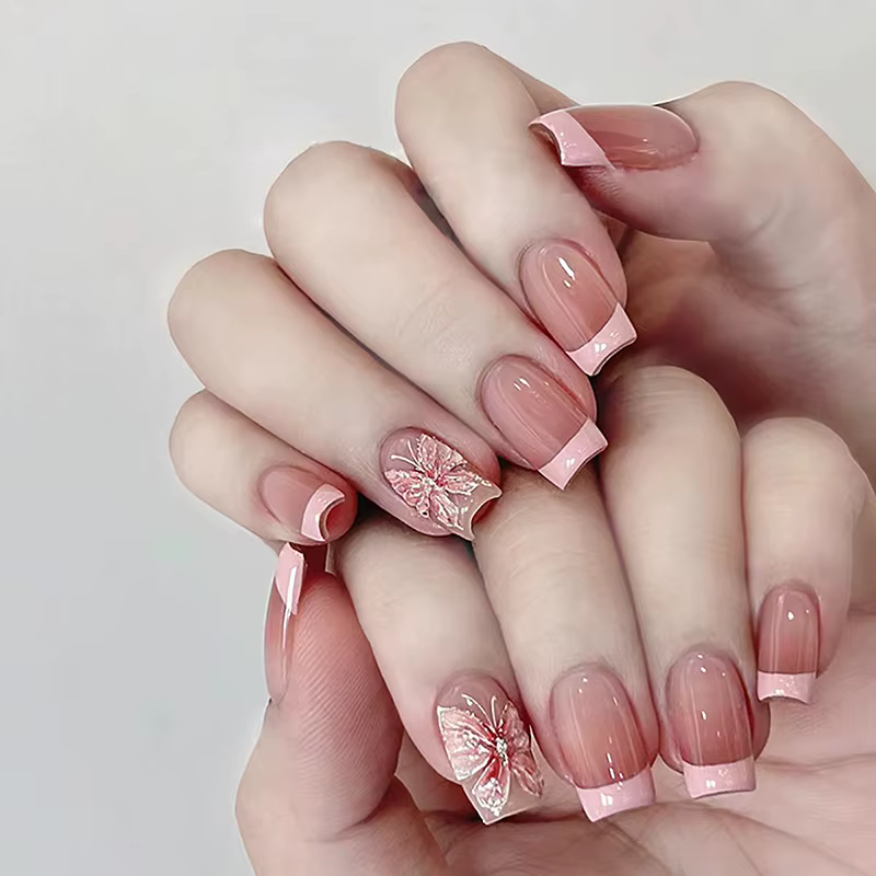 Faux ongles courts carrés à presser