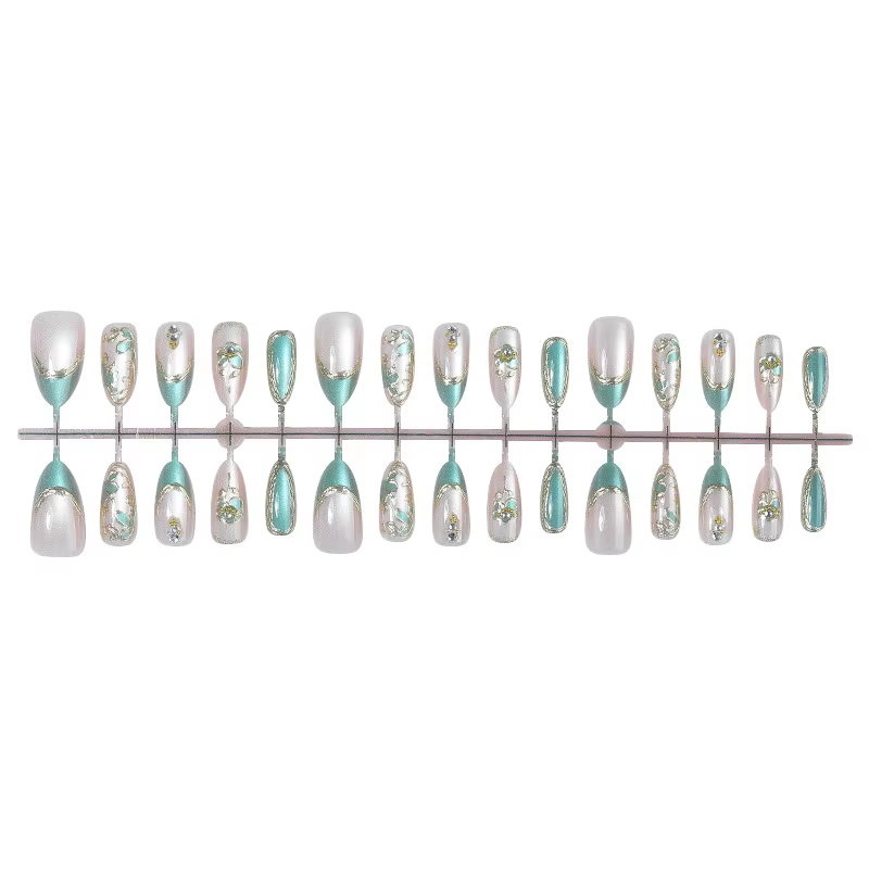 30 Pièces de Faux Ongles Amande Luxueux avec un Toucher Haut de Gamme