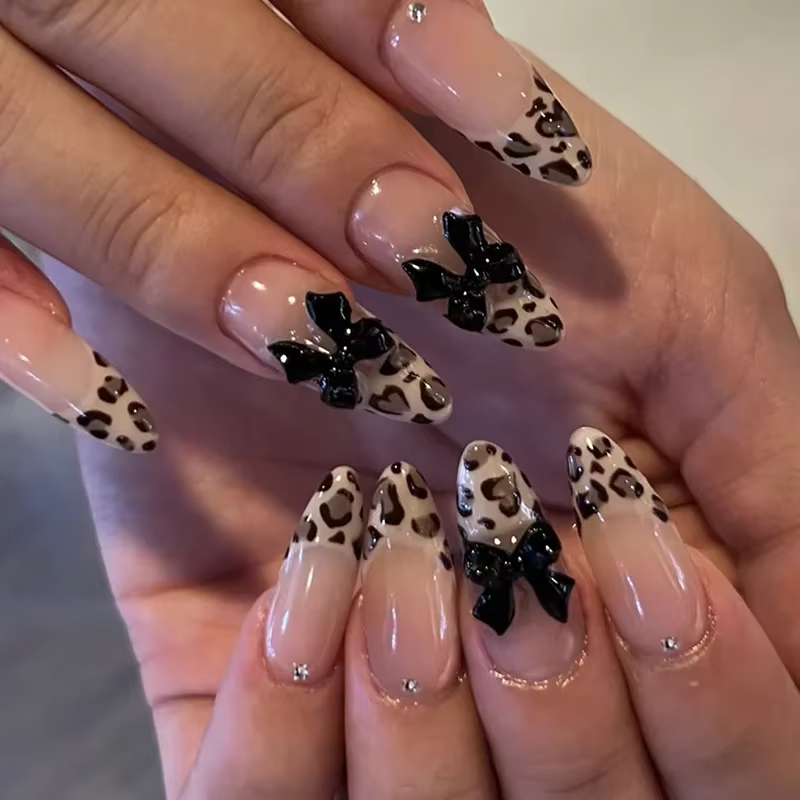 Ensemble de 24 faux ongles pour femmes