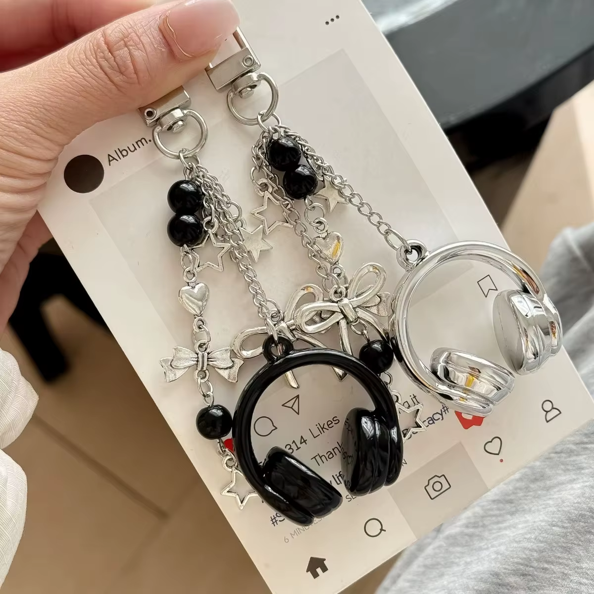 Breloques de sac pour écouteurs de musique haut de gamme, porte-clés unisexe, sangle de téléphone, cadeaux pour couple, accessoire pendentif pour sac à dos