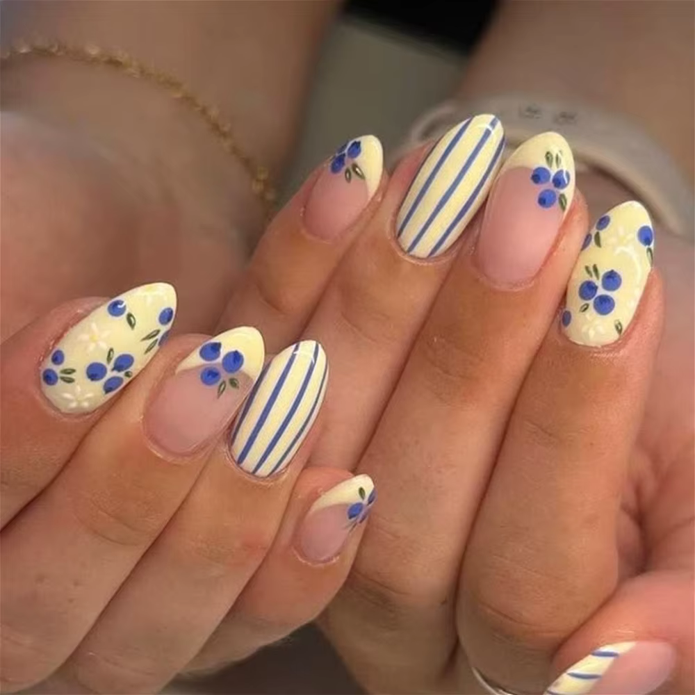 Faux ongles courts français amovibles à presser